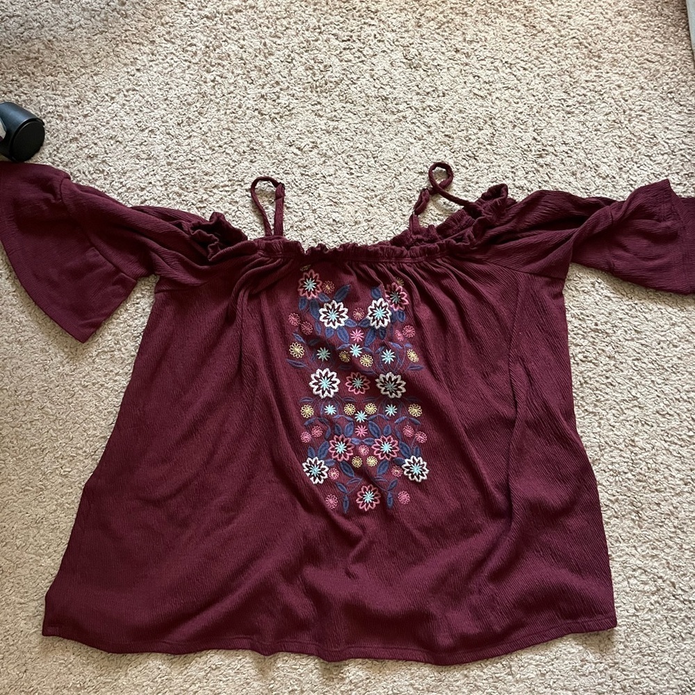 Embroidered Cold Shoulder Top - Picture 2 of 9